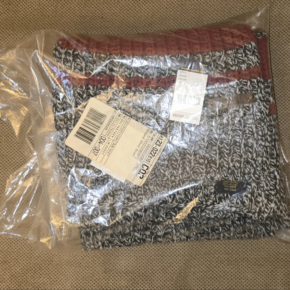 Polo by Ralph Lauren Black and Red Cable Knit Scarf